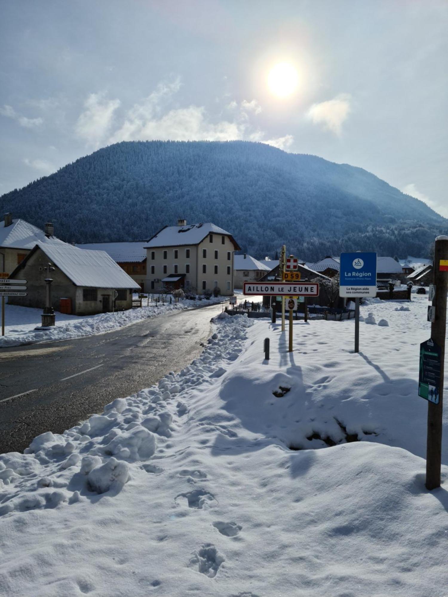 Hotel Du Soleil Aillon-le-Jeune Eksteriør bilde